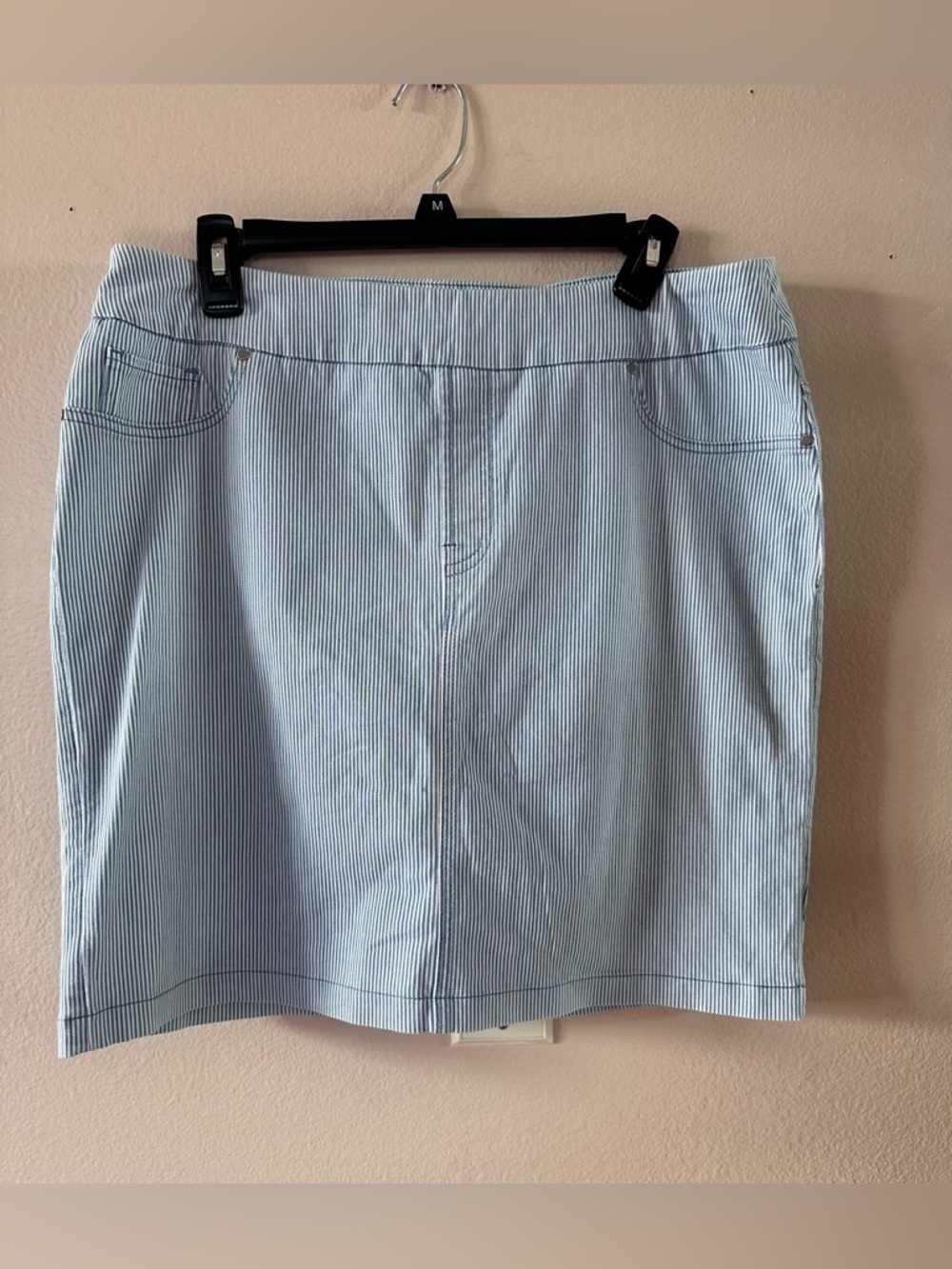 Chico’s Light Blue Pinstripe Skort Women’s  XL | Classic Summer